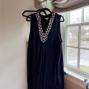 crown & ivy Navy Sleeveless V-Neck Tank with White Braided Trim
